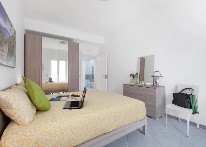 Lux Fabulous Sorento Apartment Sorrento