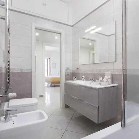 Апартаменты Lux Fabulous Sorento