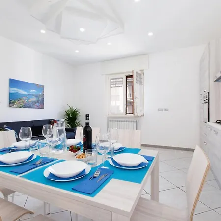 Lux Fabulous Sorento Апартаменти